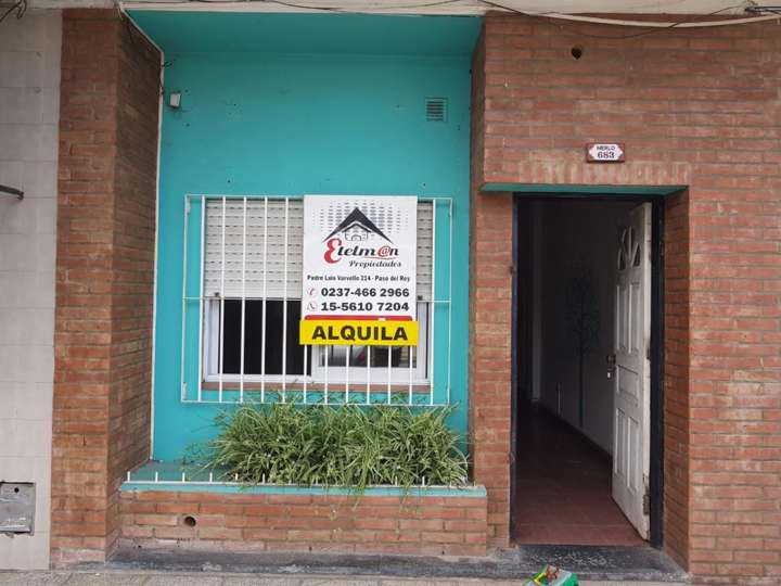 Comercial / Tienda en alquiler en Merlo, 690, Paso del Rey