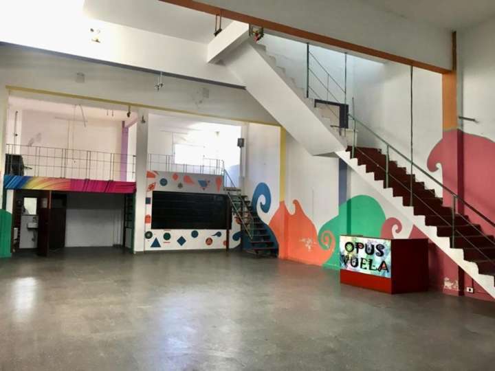 Comercial / Tienda en venta en Avenida Hipólito Yrigoyen, 4671, Buenos Aires