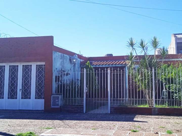 Casa en venta en Virgilio, 3436, Buenos Aires