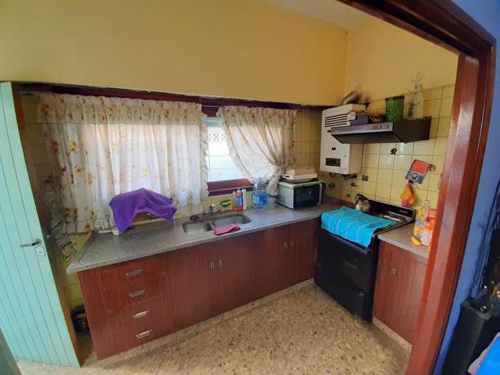 Casa en venta en Brasil, 274, Gerli