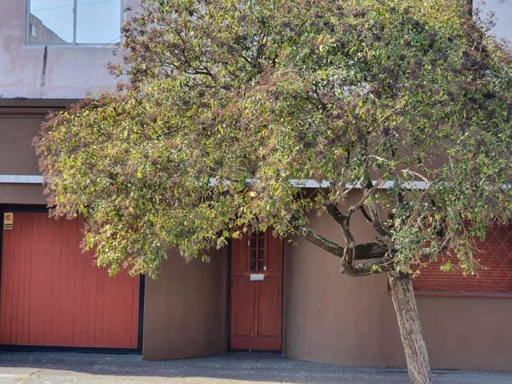 Casa en venta en Carlos Gardel, 1601, El Palomar