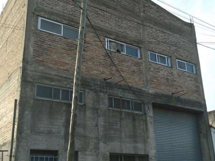 Comercial / Tienda en venta en 102 - Industria, 4993, Billinghurst