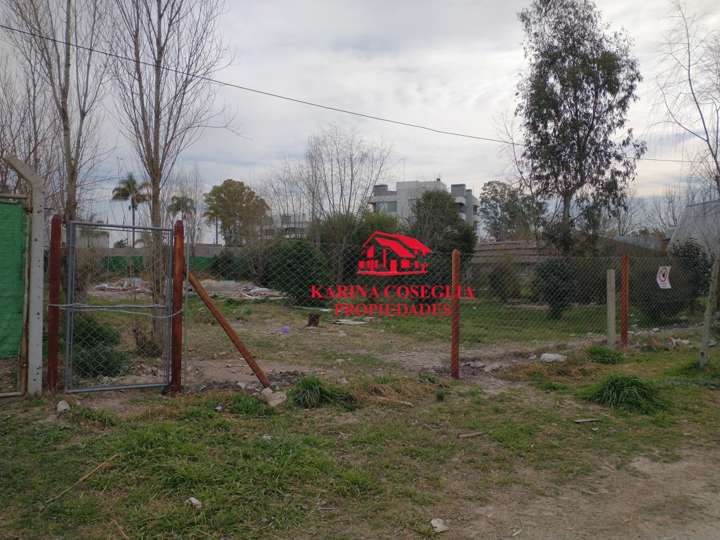 Terreno en venta en Manzoni, Villa Rosa