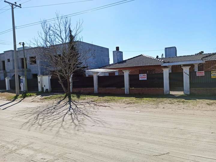 Casa en venta en Dolores, 1099, Mar de Ajó