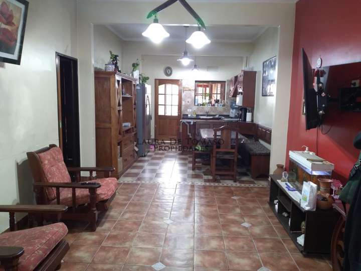 Casa en venta en Thames, 1058, Villa Luzuriaga