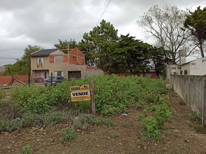 Terreno en venta en Calle 12, 702, San Clemente del Tuyú