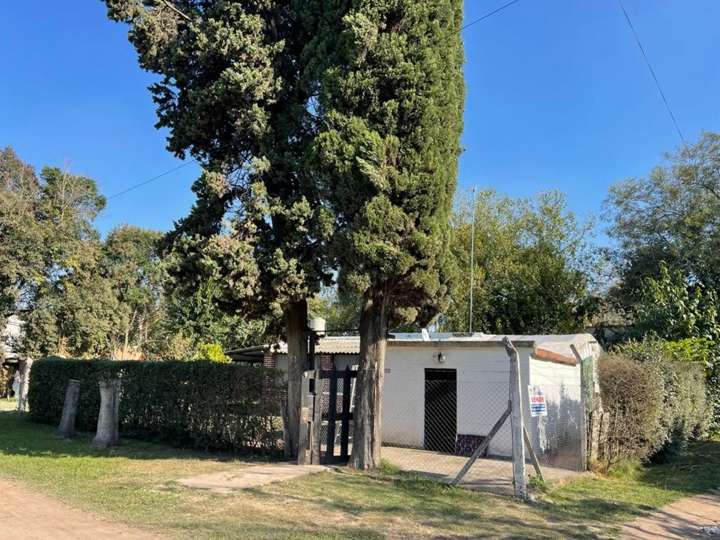 Casa en venta en Juana de Arco, La Reja