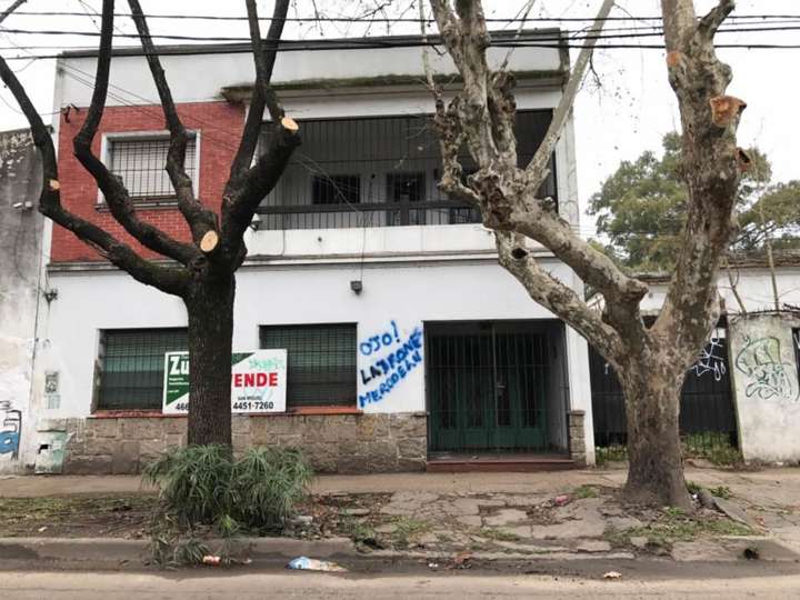 Casa en venta en Muñoz, Buenos Aires