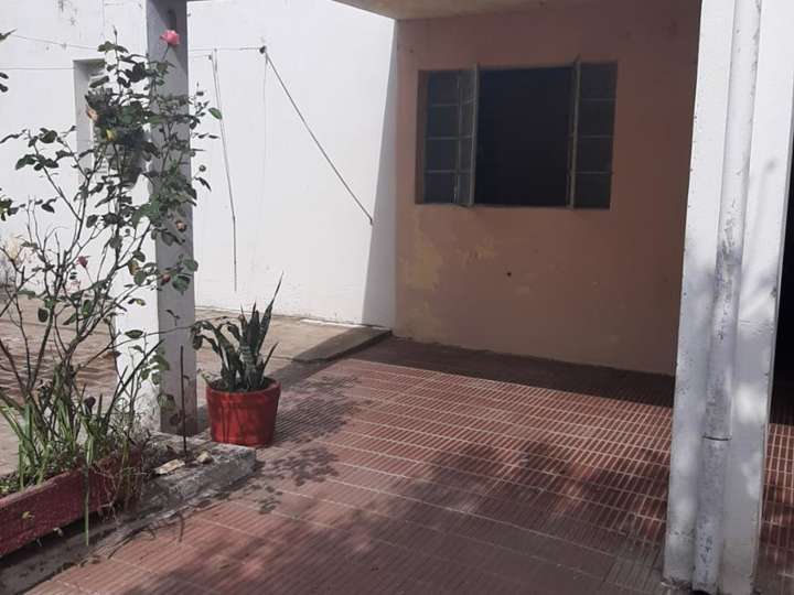 Casa en venta en Alsina, 51, Chivilcoy