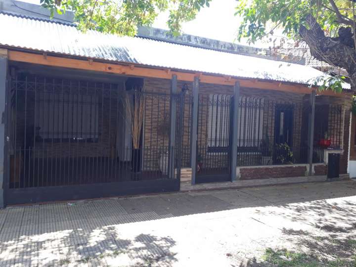 Casa en venta en Raúl Scalabrini Ortiz, Buenos Aires