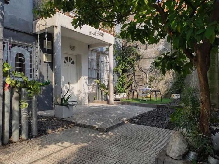 Edificio en venta en Maestra Juana Rueda, 2100, Boulogne Sur Mer