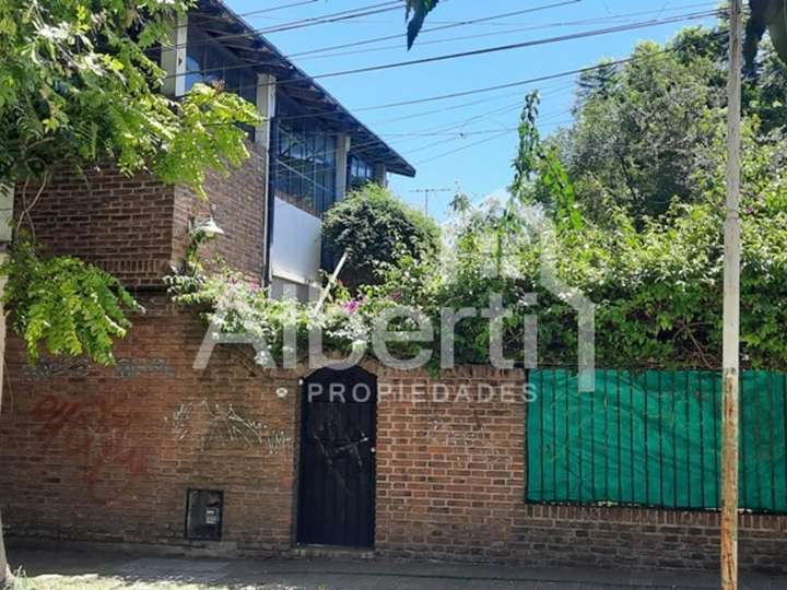 Casa en venta en Avenida Presidente Domingo F. Sarmiento, 301, Morón