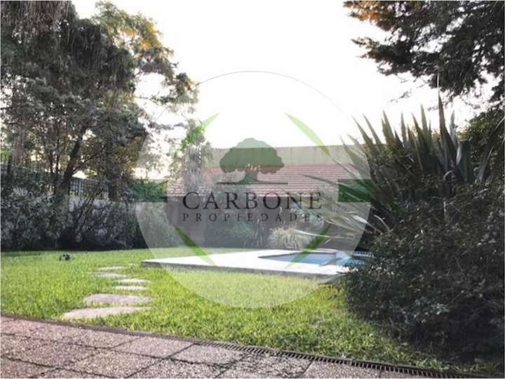 Casa en venta en Isabel La Católica, Hurlingham