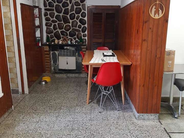 Casa en venta en Ayacucho, 3926, Buenos Aires