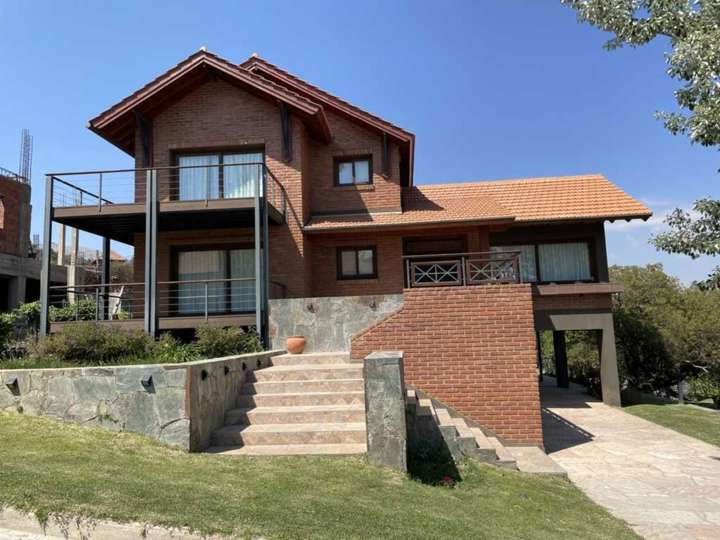 Casa en venta en Álamos, Merlo