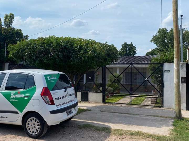 Casa en venta en Centenario, Buenos Aires