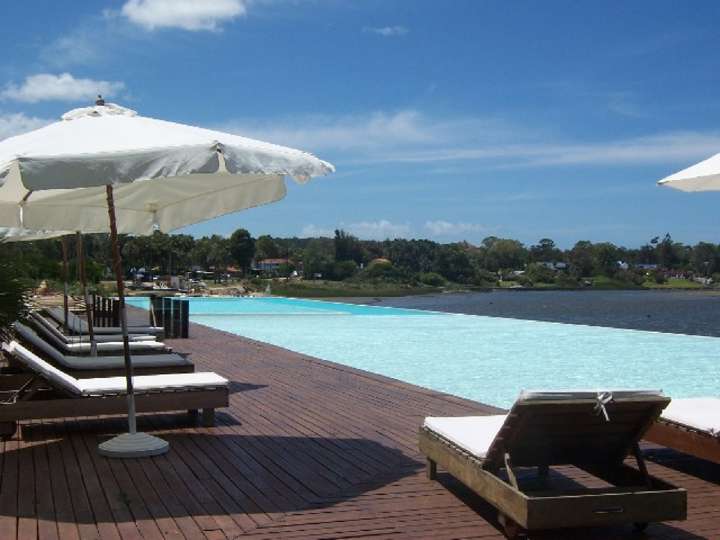 Apartamento en venta en Avenida Eduardo Víctor Haedo, El Tesoro