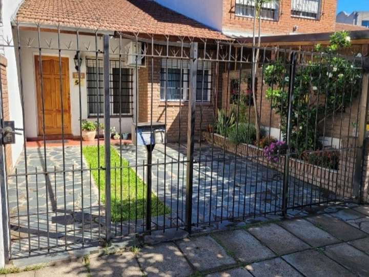 Casa en venta en Alférez Hipólito Bouchard, 3812, Buenos Aires