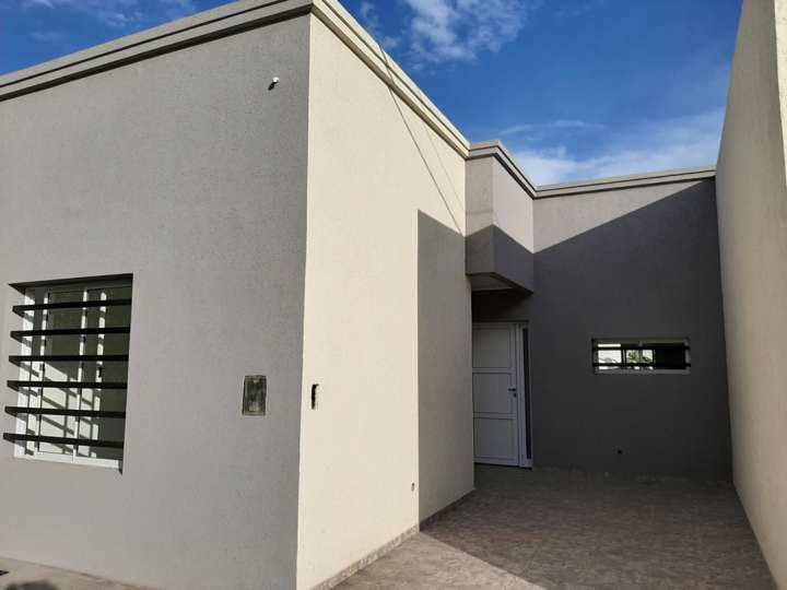 Casa en venta en Miguel Calderón, 1000, Chivilcoy