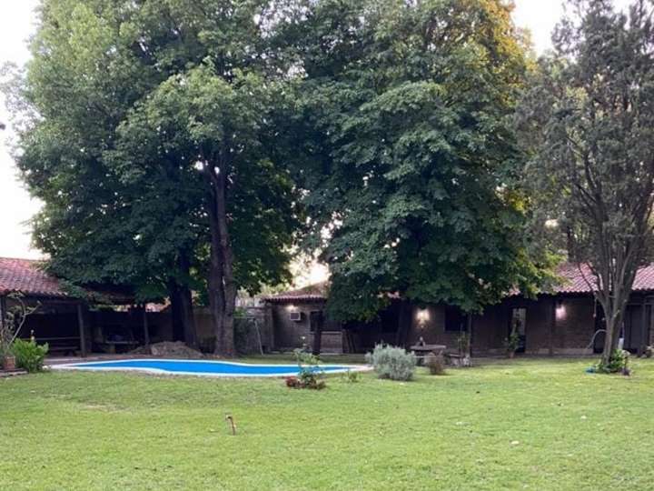 Casa adosada en venta en Roberto Casaux, Burzaco