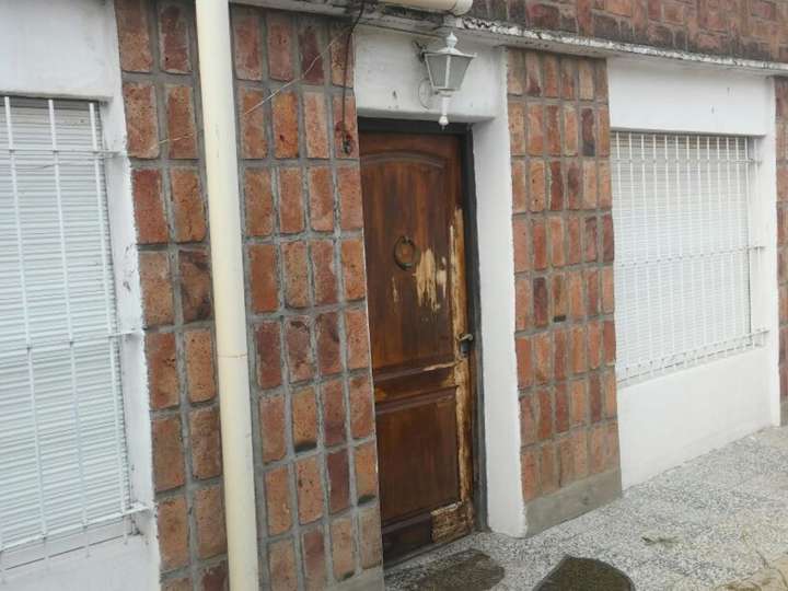 Casa en venta en Mendoza, 50, Buenos Aires