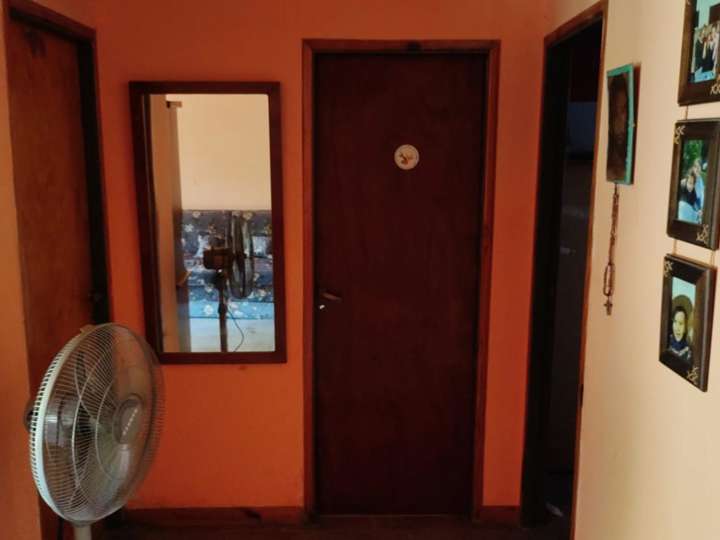 Casa en venta en Lagar, Garín