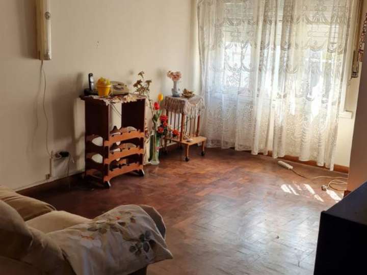 Casa en venta en Miguel Cané, 2542, Villa Luzuriaga