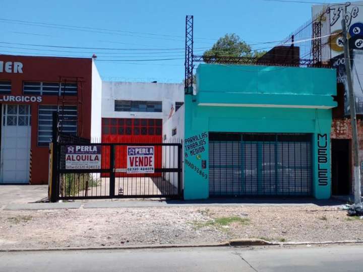 Comercial / Tienda en venta en Avenida Presidente Arturo Umberto Illia, Buenos Aires