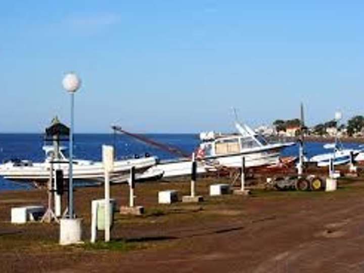 Terreno en venta en Comandante Luis Piedrabuena, Bahía San Blas