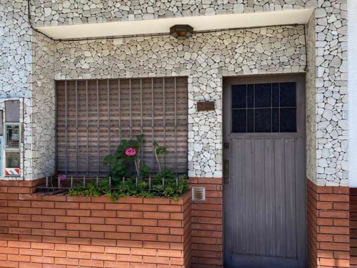 Edificio en venta en Pérez Galdós, Hurlingham