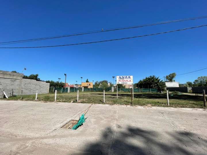 Terreno en venta en Luis de Camoens, La Reja