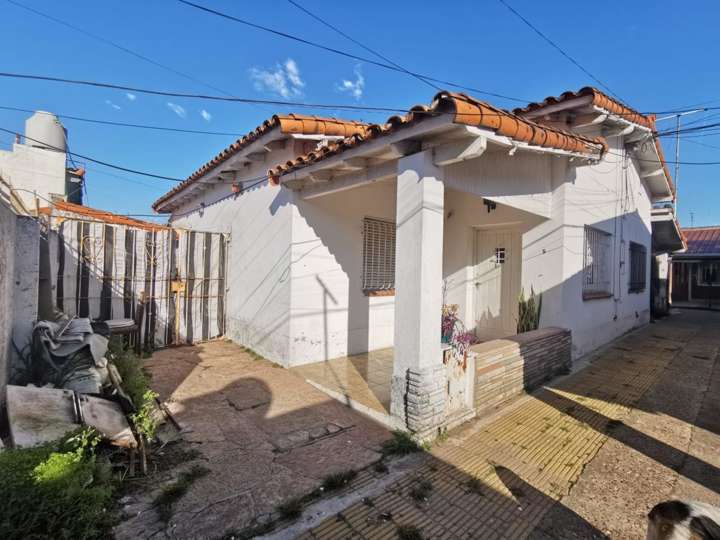 Edificio en venta en Montes de Oca, 2964, Buenos Aires