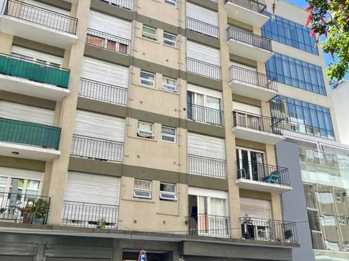 Departamento en venta en Bolívar, 2343, Buenos Aires