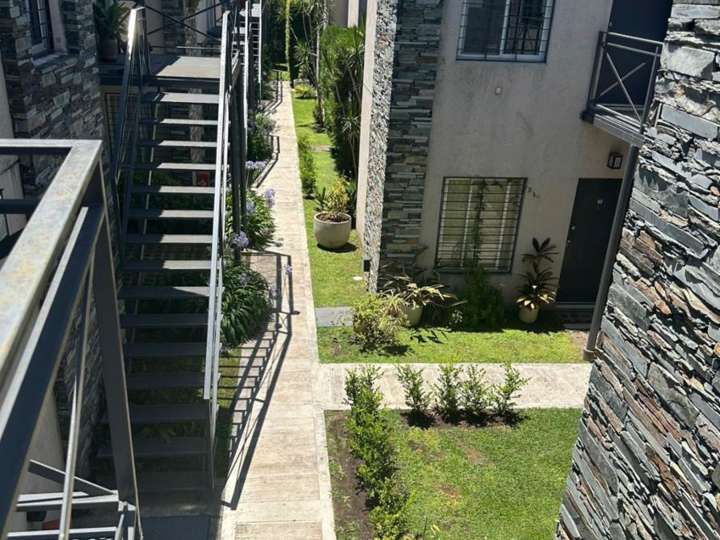 Departamento en venta en Gorosito, Bella Vista