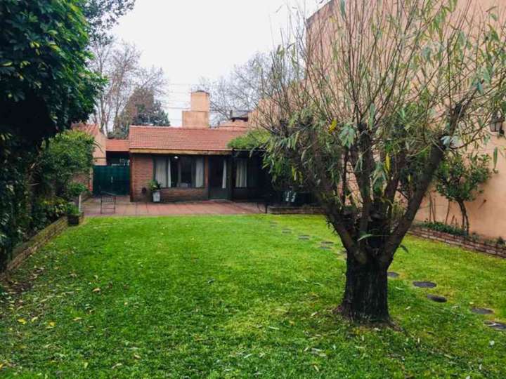 Casa en venta en Domingo French, 600, Buenos Aires