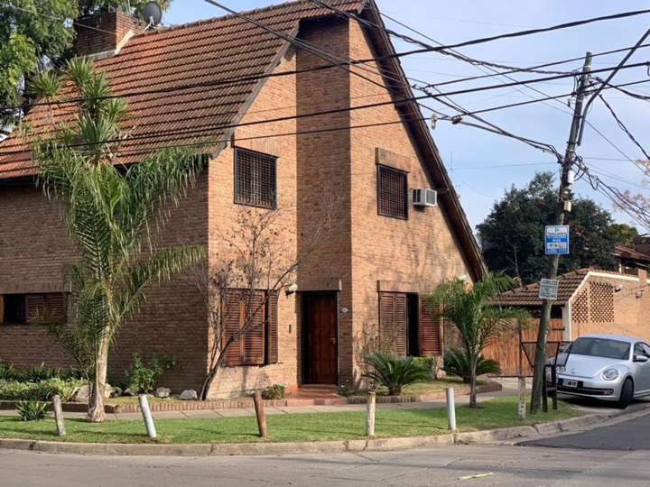 Casa en venta en Génova, Hurlingham