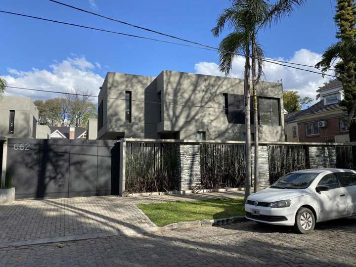 Casa en venta en Samuel Miguel Spiro, 652, Adrogué