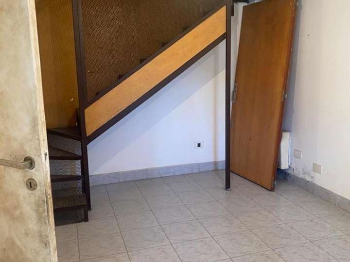 Comercial / Tienda en alquiler en Paunero, 1136, Buenos Aires