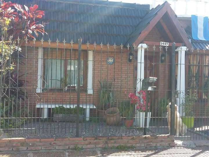 Casa en venta en Martín Altolaguirre, 606, Aldo Bonzi