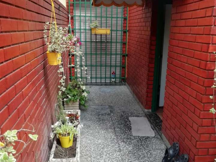 Edificio en venta en Massenet, Hurlingham