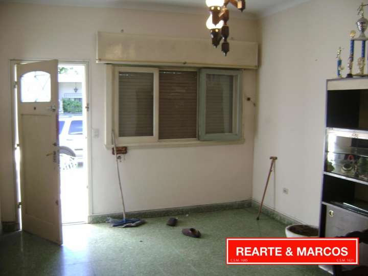 Casa en venta en Olegario Andrade, Bella Vista