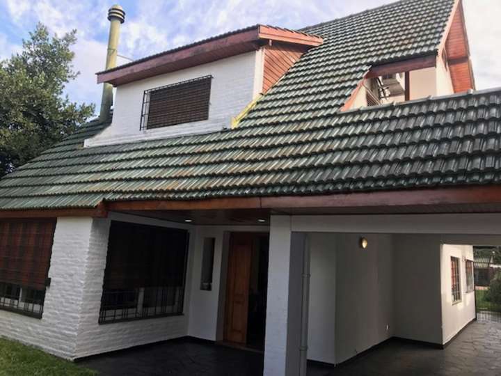 Casa en venta en Coronel Charlone, Buenos Aires