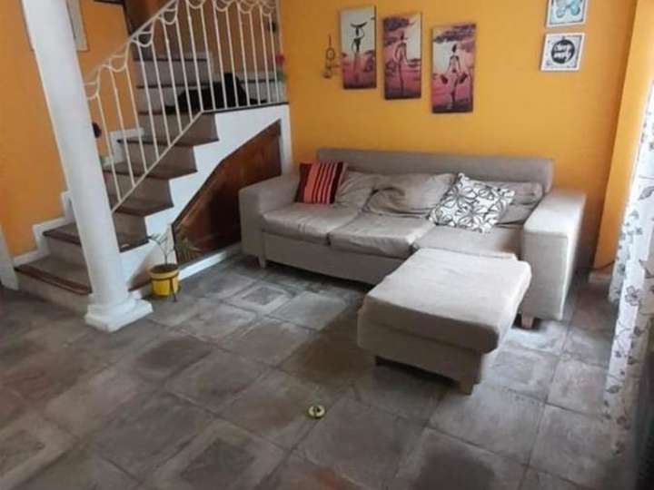 Casa en venta en Presidente Juan Domingo Perón, 701, Buenos Aires