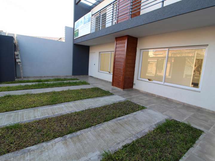 Edificio en venta en Costa Rica, Buenos Aires