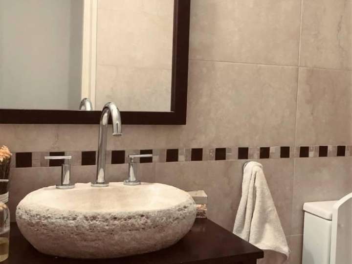 Casa en venta en Colonia, 945, Buenos Aires