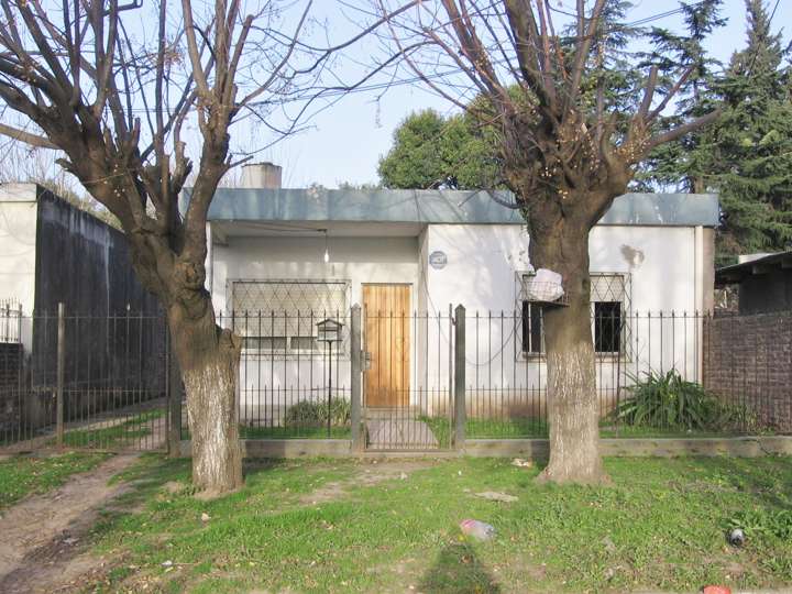 Casa en venta en Avenida Moreno, Marcos Paz