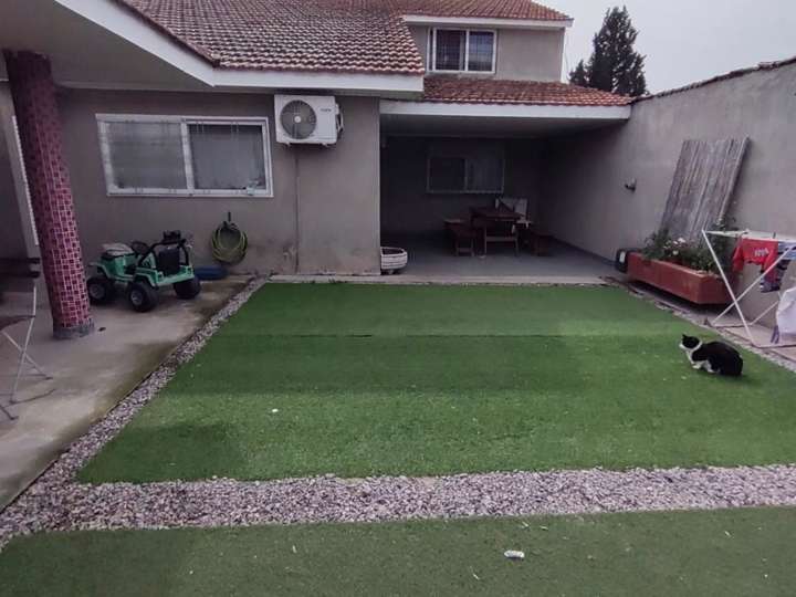 Casa en venta en 69 - San Martín, Villa Ballester