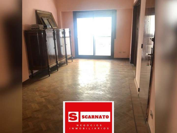 Departamento en venta en Avenida Caseros, 2347, Ciudad Autónoma de Buenos Aires