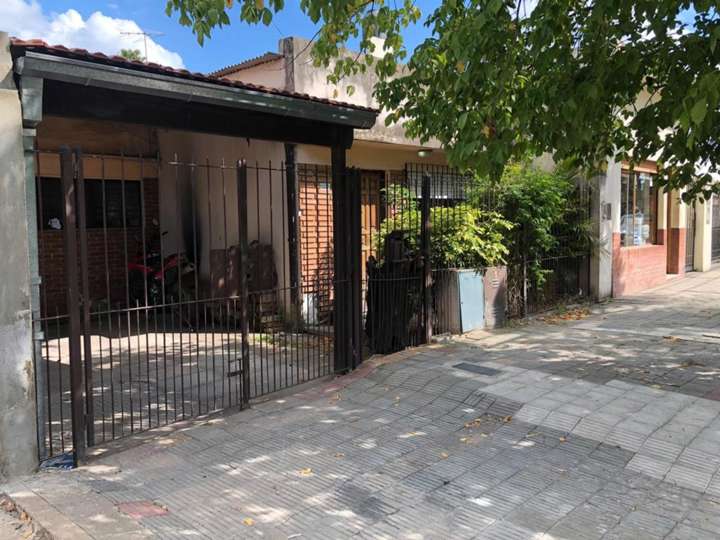 Edificio en venta en Domingo Olivera, Buenos Aires