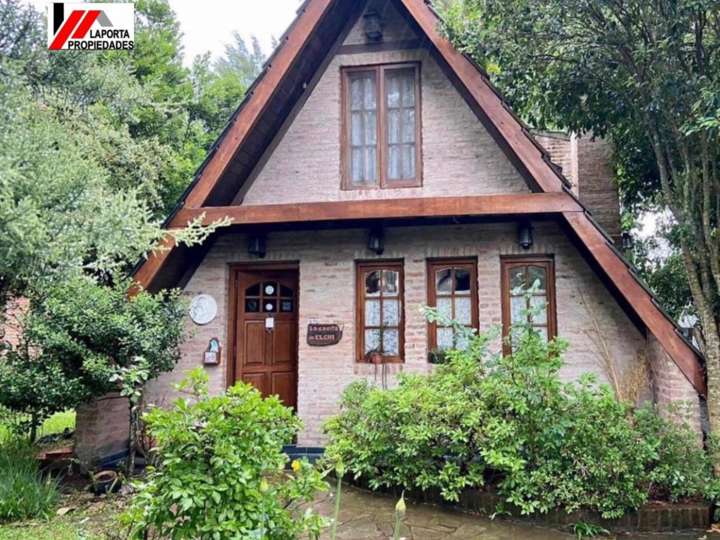 Casa en venta en Almafuerte, Francisco Álvarez